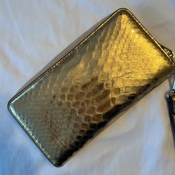 Michael Kors Wallet - Picture 3 of 7